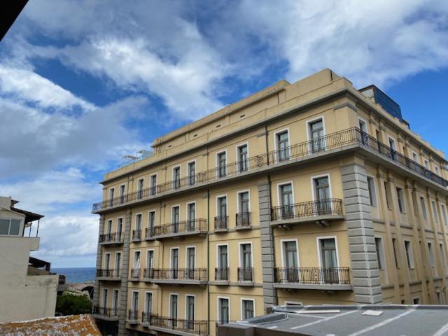 Kentia Modern/Artistic City Apartment Heraklion  Exterior photo
